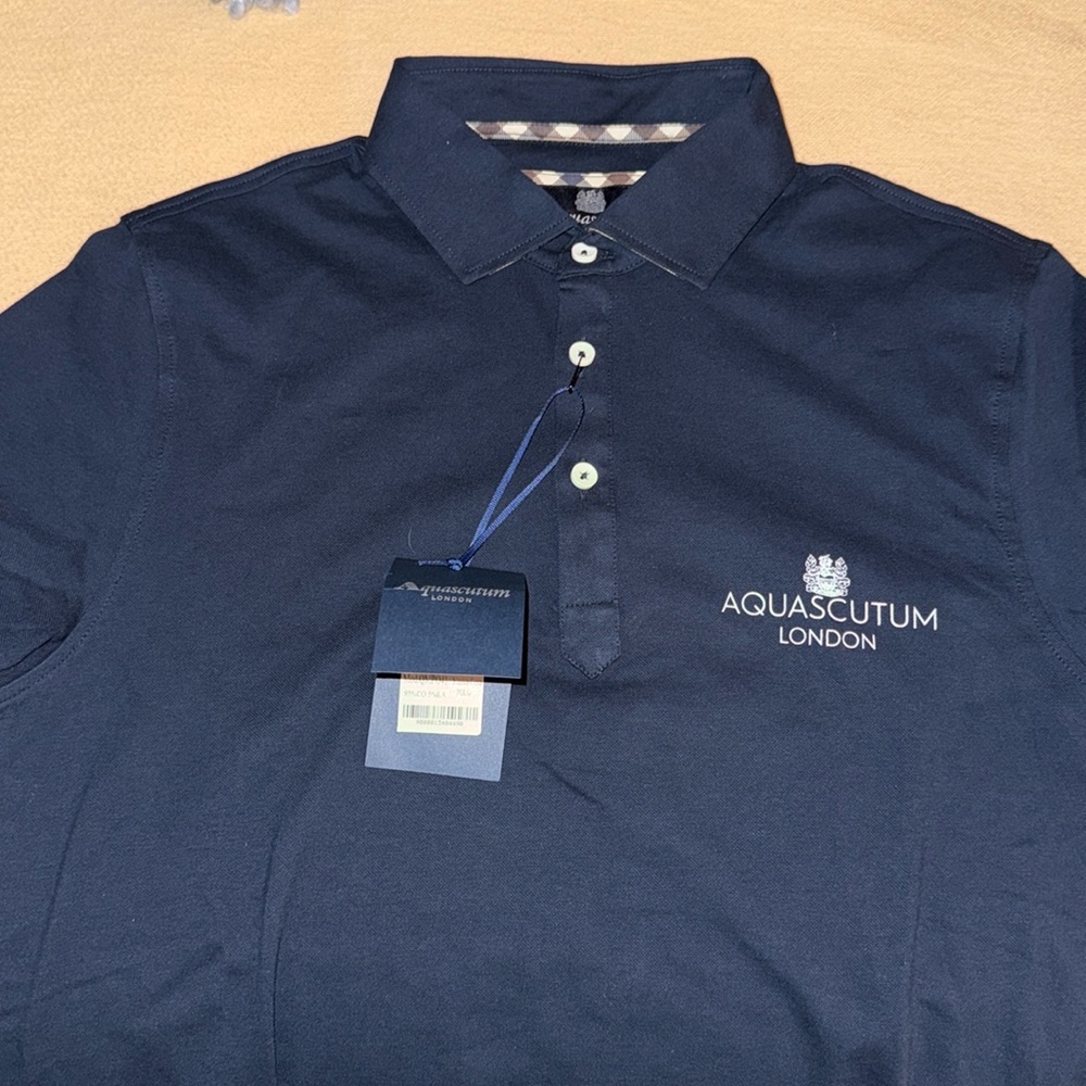 Aquascutum Polo in Navy NWT